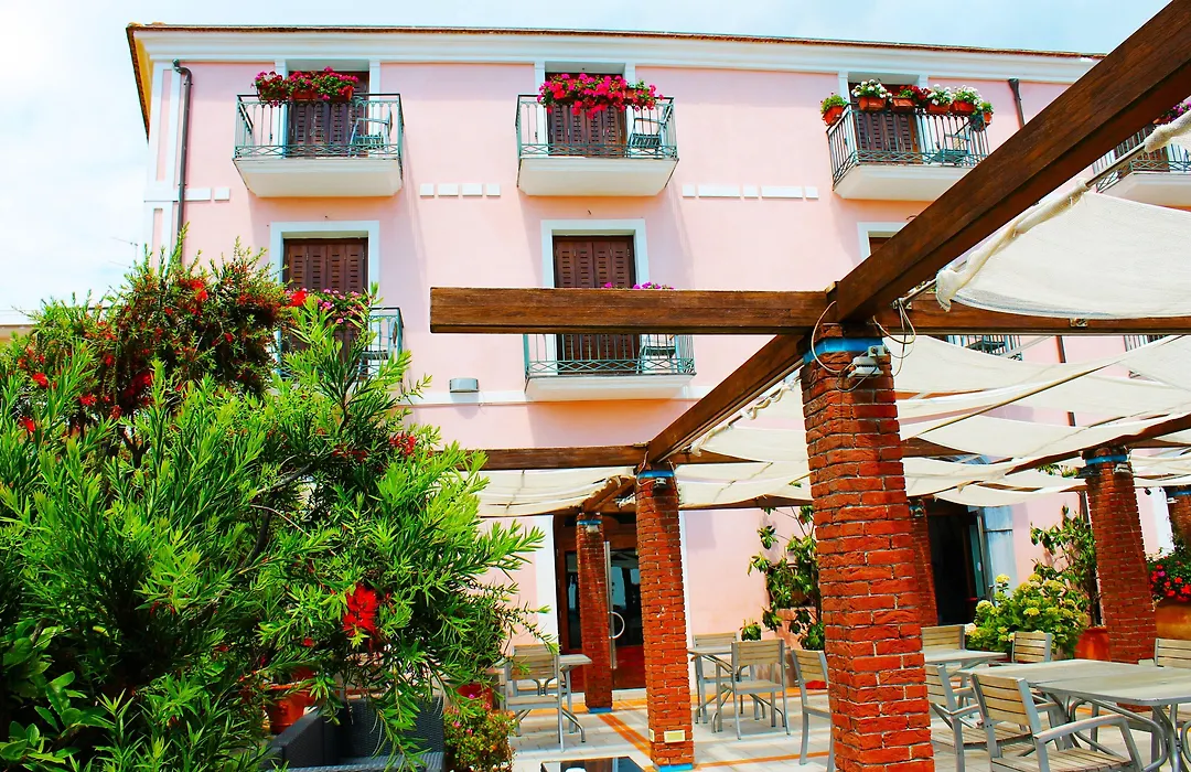 Hotel Pisacane-1